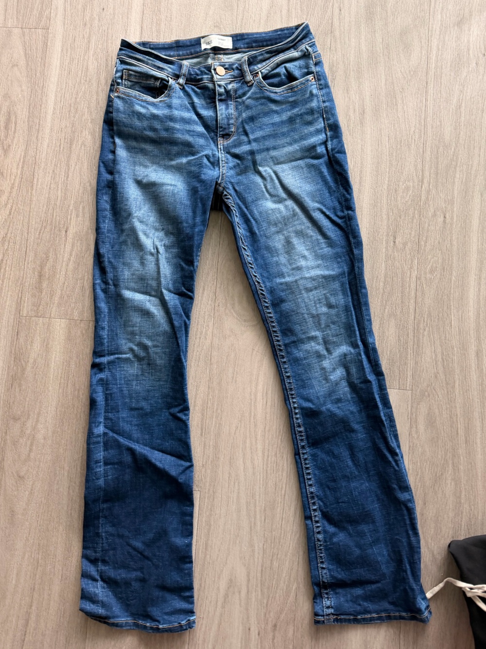 BKE Women's Medium Blue Bootcut Jeans
